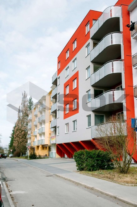 Bytový dům Znojemská (foto 3)